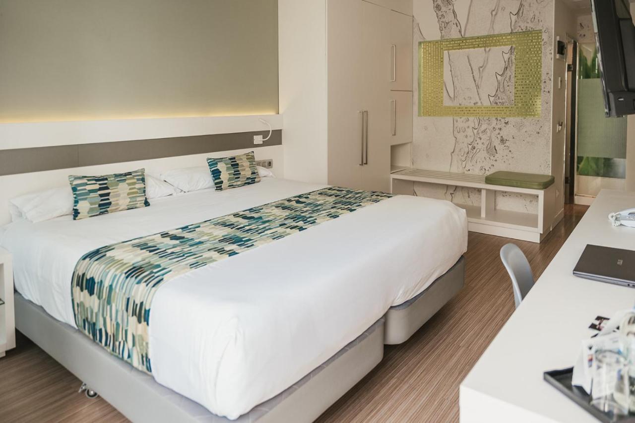Double or Twin Room Balcony